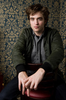 Robert Pattinson Longsleeve T-shirt #2193582