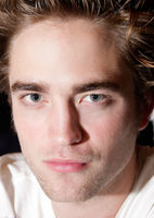 Robert Pattinson Longsleeve T-shirt #2201153