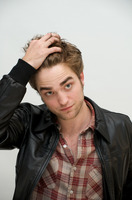 Robert Pattinson Longsleeve T-shirt #2233056