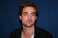 Robert Pattinson Longsleeve T-shirt #2244483