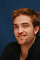Robert Pattinson Longsleeve T-shirt #2244489