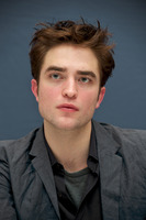 Robert Pattinson Longsleeve T-shirt #2244510