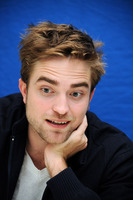 Robert Pattinson Longsleeve T-shirt #2244511