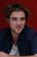 Robert Pattinson Longsleeve T-shirt #2252289