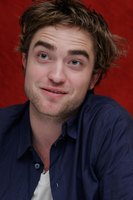 Robert Pattinson Longsleeve T-shirt #2252306