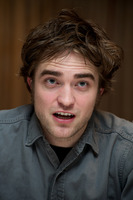 Robert Pattinson Longsleeve T-shirt #2288211
