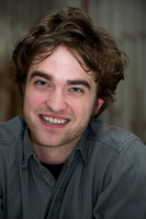 Robert Pattinson Longsleeve T-shirt #2288217