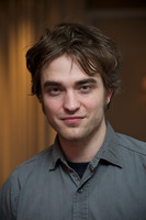 Robert Pattinson Longsleeve T-shirt #2288221