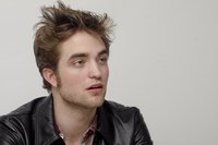 Robert Pattinson Longsleeve T-shirt #2288245