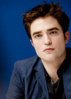 Robert Pattinson Longsleeve T-shirt #2309300