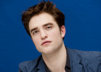 Robert Pattinson Longsleeve T-shirt #2309303