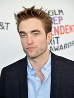 Robert Pattinson Longsleeve T-shirt #3178498