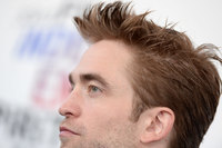 Robert Pattinson Longsleeve T-shirt #3178671