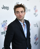 Robert Pattinson Longsleeve T-shirt #3178690