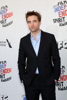 Robert Pattinson Longsleeve T-shirt #3178738