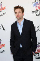 Robert Pattinson Longsleeve T-shirt #3178789