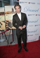 Robert Pattinson Longsleeve T-shirt #3318437