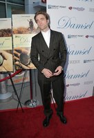 Robert Pattinson Longsleeve T-shirt #3318441