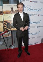 Robert Pattinson Longsleeve T-shirt #3318489
