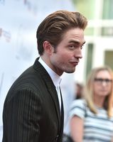Robert Pattinson Longsleeve T-shirt #3318492