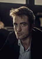 Robert Pattinson Longsleeve T-shirt #3660495