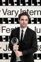 Robert Pattinson Longsleeve T-shirt #3752862