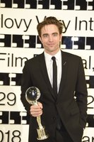 Robert Pattinson Longsleeve T-shirt #3752875