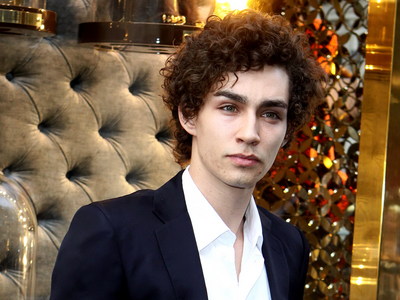 Robert Sheehan posters