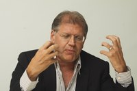 Robert Zemeckis Tank Top #2258121