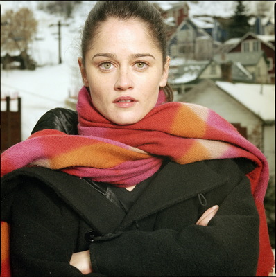 Robin Tunney puzzle 2338789