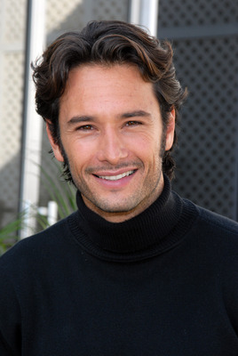 Rodrigo Santoro posters