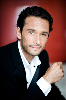 Rodrigo Santoro posters