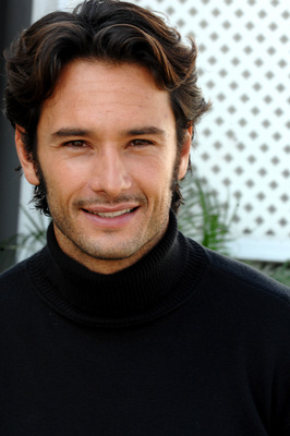 Rodrigo Santoro T-shirt