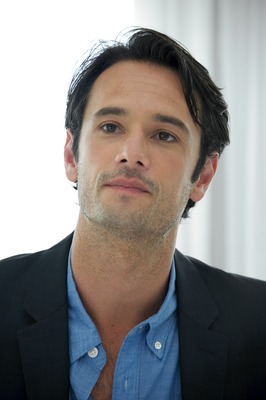 Rodrigo Santoro posters