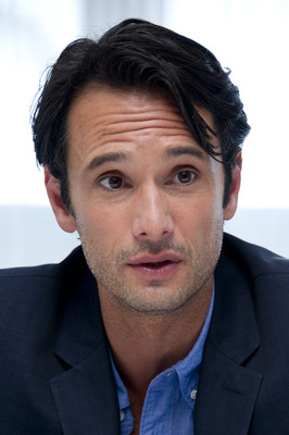 Rodrigo Santoro posters