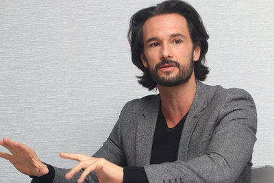 Rodrigo Santoro posters