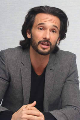 Rodrigo Santoro posters