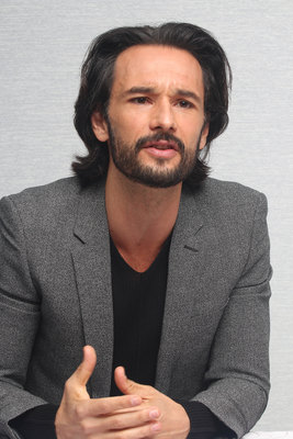 Rodrigo Santoro posters