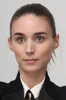 Rooney Mara Longsleeve T-shirt #2586650