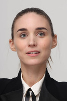 Rooney Mara Longsleeve T-shirt #2586652