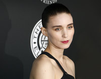 Rooney Mara Longsleeve T-shirt #2976097