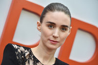 Rooney Mara Longsleeve T-shirt #3752477