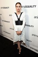 Rooney Mara Longsleeve T-shirt #3777960