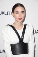 Rooney Mara Longsleeve T-shirt #3777961