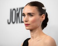 Rooney Mara Longsleeve T-shirt #3883267