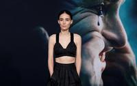 Rooney Mara Longsleeve T-shirt #3930536
