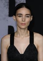 Rooney Mara t-shirt #3930626