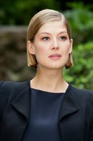 Rosamund Pike magic mug #G738748