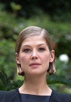 Rosamund Pike mug #G738759