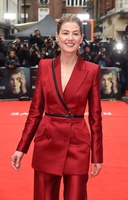 Rosamund Pike mug #G2563107
